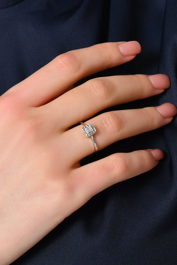 0.07 Karat Pırlanta Baget Yüzük - 2