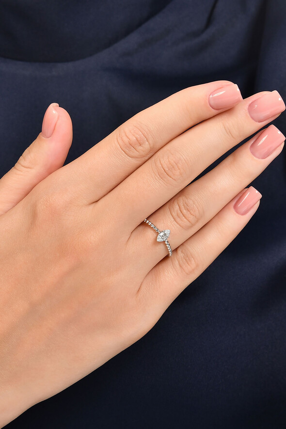 0.07 Karat Pırlanta Baget Yüzük - 2