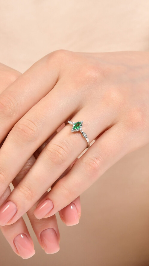 0.07 Karat Pırlanta Zümrüt Yüzük - (1)