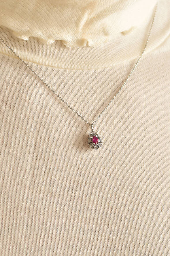 0.10 Karat Pırlanta Yakut Kolye - 3