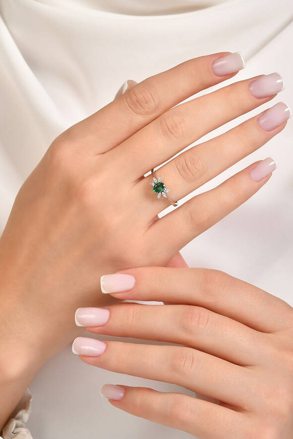 0.11 Karat Pırlanta Zümrüt Yüzük - 2