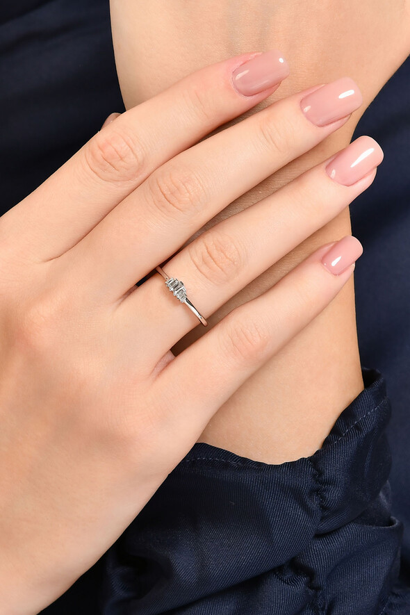 0.12 Karat Pırlanta Baget Tasarım Yüzük - (1)