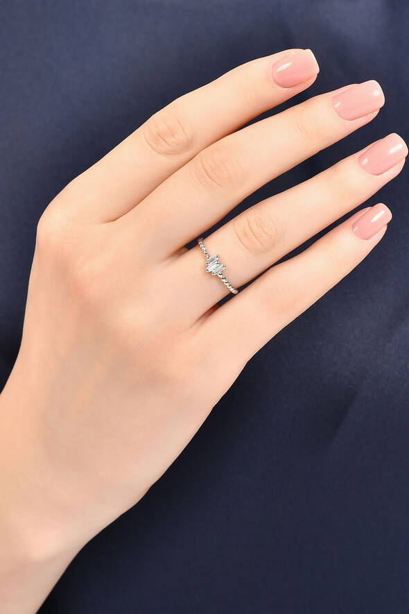 0.14 Karat Pırlanta Baget Yüzük - 2