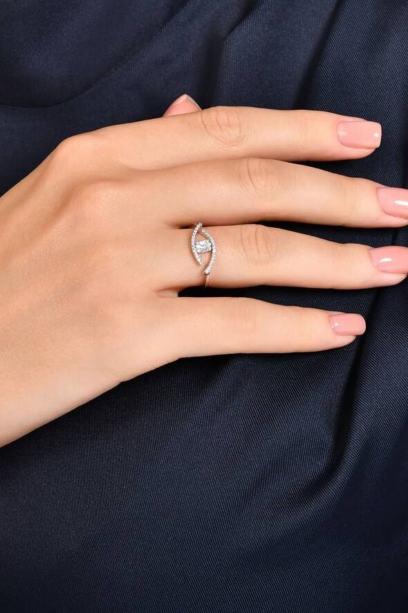 0.17 Karat Pırlanta Baget Yüzük - 2