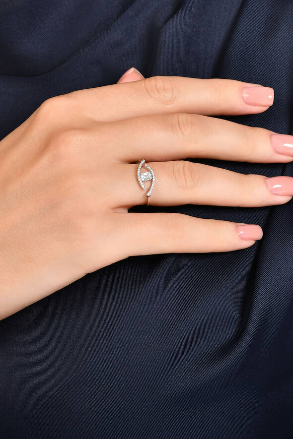 0.17 Karat Pırlanta Baget Yüzük - 2