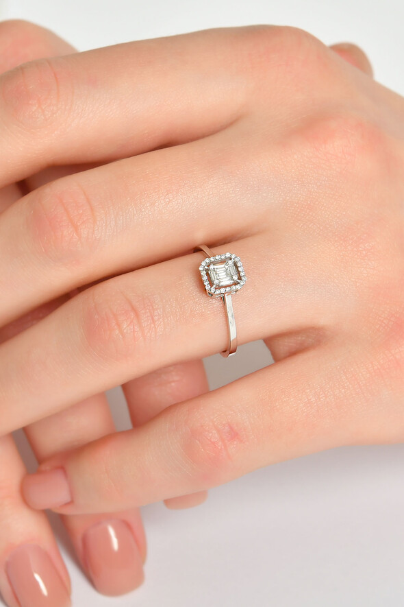 0.19 Karat Pırlanta Baget Yüzük - 2