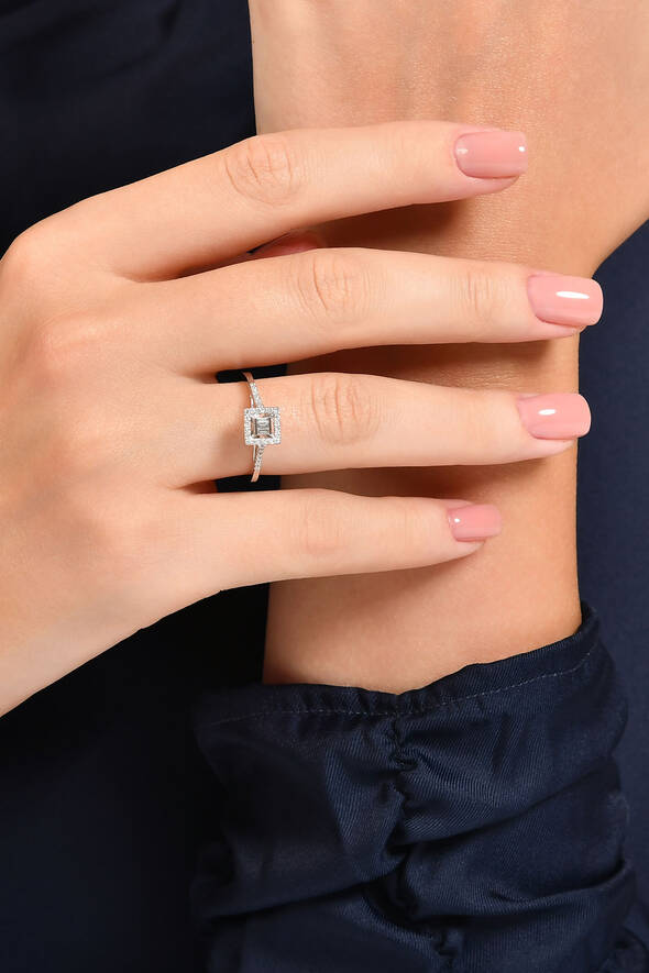 0.19 Karat Pırlanta Baget Yüzük - 2