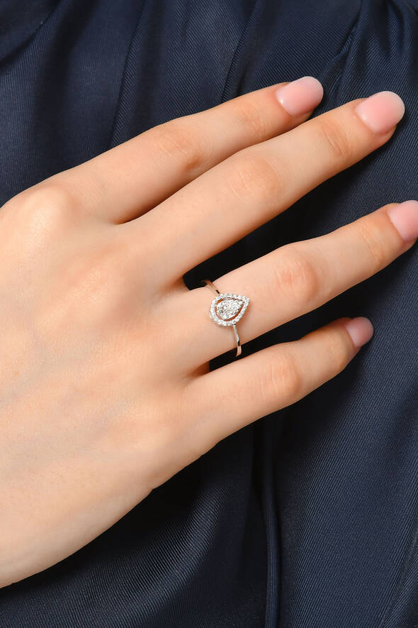 0.20 Karat Pırlanta Damla Modeli Baget Yüzük - 2