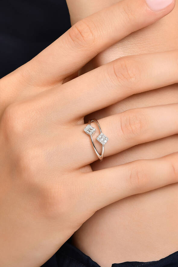 0.24 Karat Pırlanta Baget Yüzük - 3