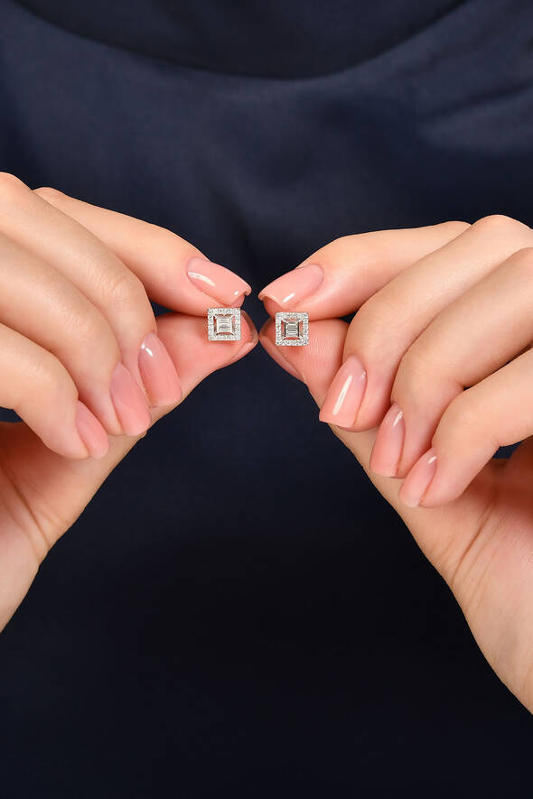 0.26 Karat Pırlanta Baget Küpe - 2
