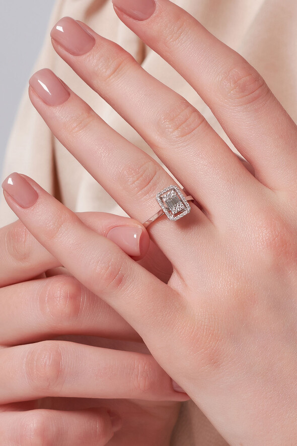 0.26 Karat Pırlanta Baget Yüzük - 2