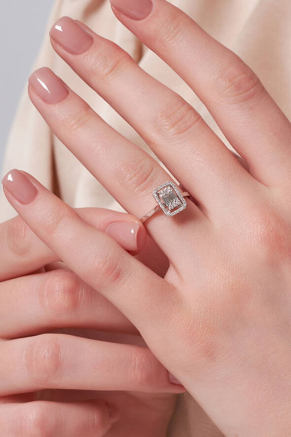 0.26 Karat Pırlanta Baget Yüzük - 2