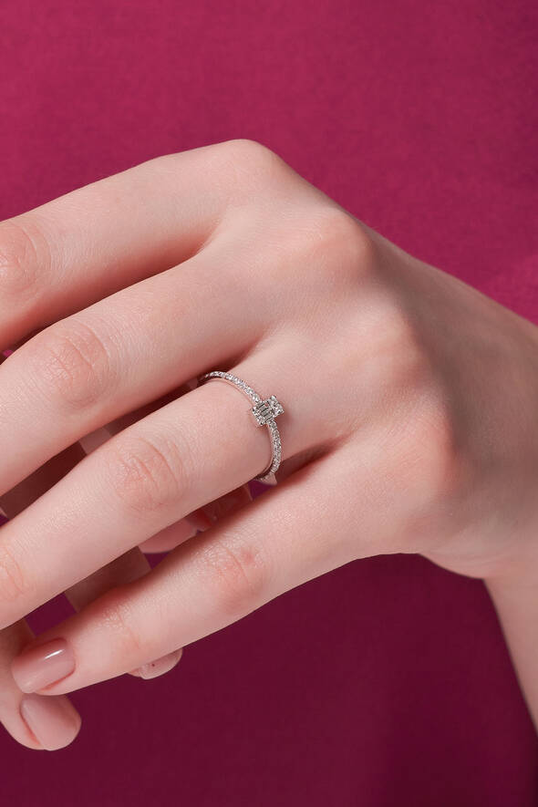 0.31 Karat Pırlanta Baget Yüzük - 2