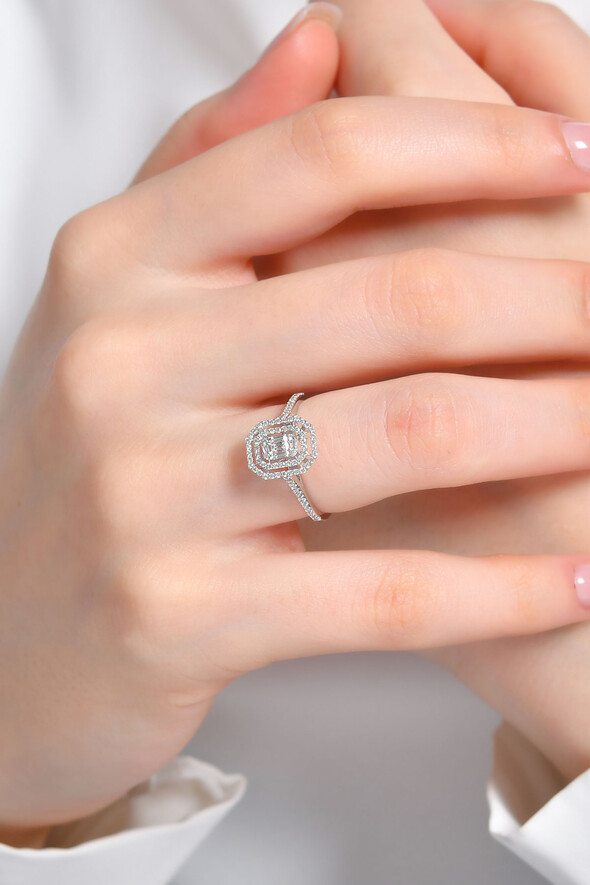 0.32 Karat Baget Pırlanta Yüzük - 2