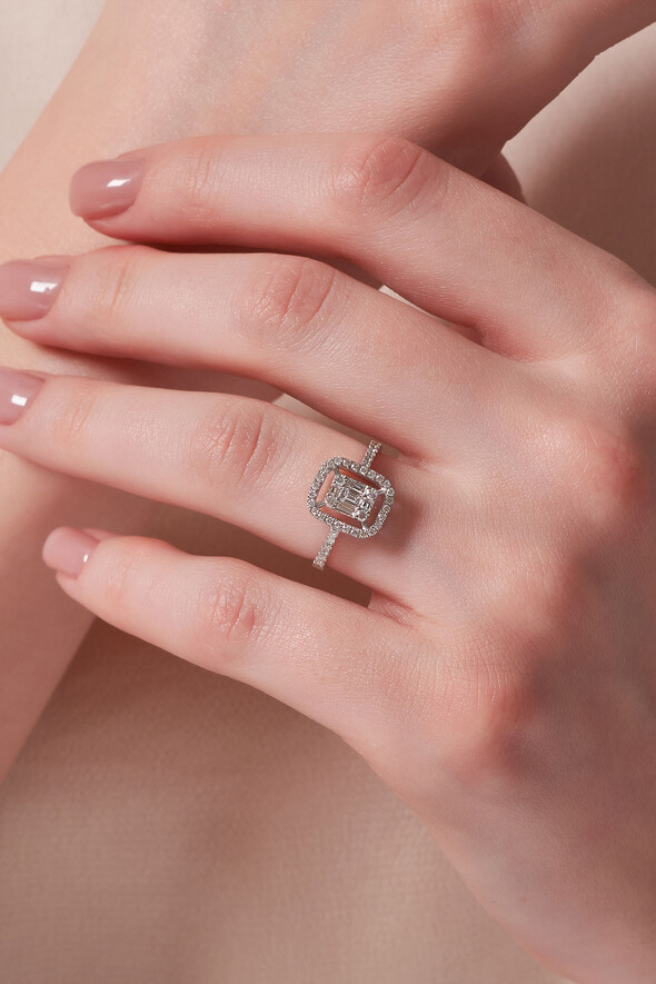 0.32 Karat Pırlanta Baget Yüzük - 2