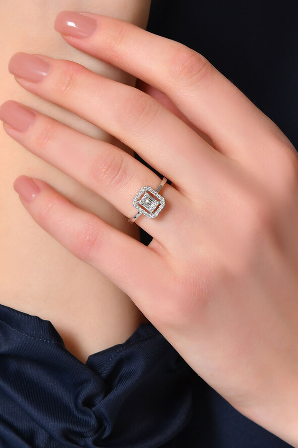 0.33 Karat Pırlanta Bagetli Yüzük - 2