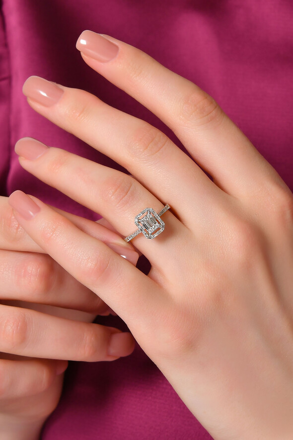 0.39 Karat Pırlanta Baget Yüzük - 2