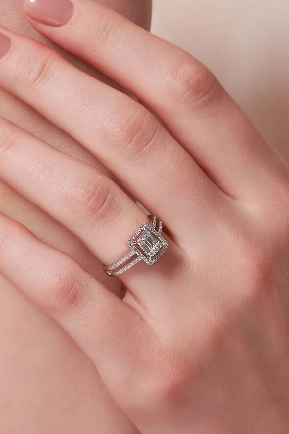 0.42 Karat Pırlanta Baget Yüzük - 2