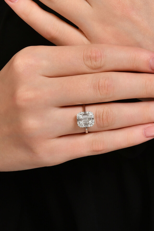 0.53 Karat Pırlanta Baget Yüzük - 3