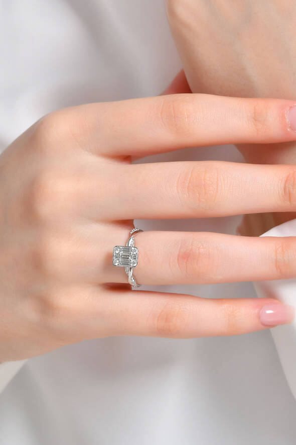 0.60 Karat Pırlanta Baget Yüzük - 2