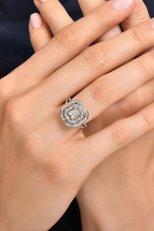 0,70 Karat Pırlanta Baget Yüzük - 3