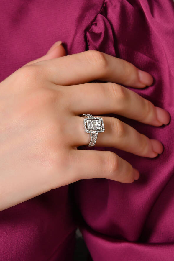 0.87 Karat Pırlanta Baget Yüzük - 2