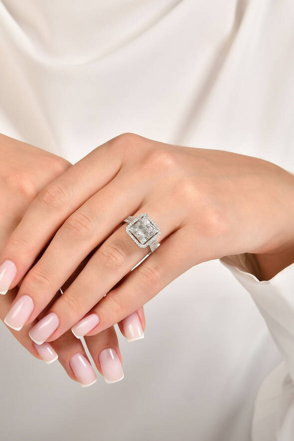 0.90 Karat Pırlanta Baget Yüzük - 2