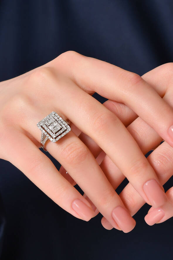 1.09 Karat Pırlanta Baget Yüzük - 2