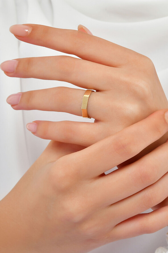 Köşeli Form Altın Alyans - 2