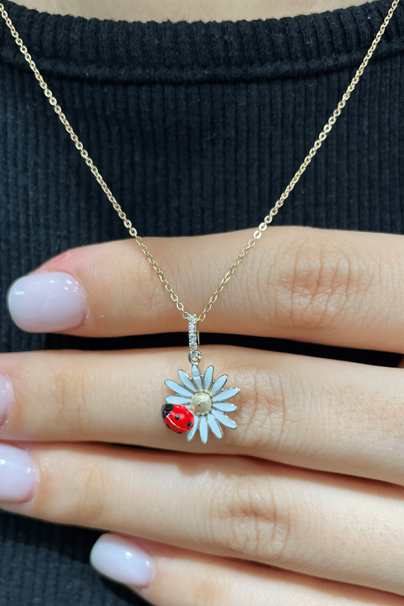 Papatya Desenli Uğur Böcekli Altın Kolye - 