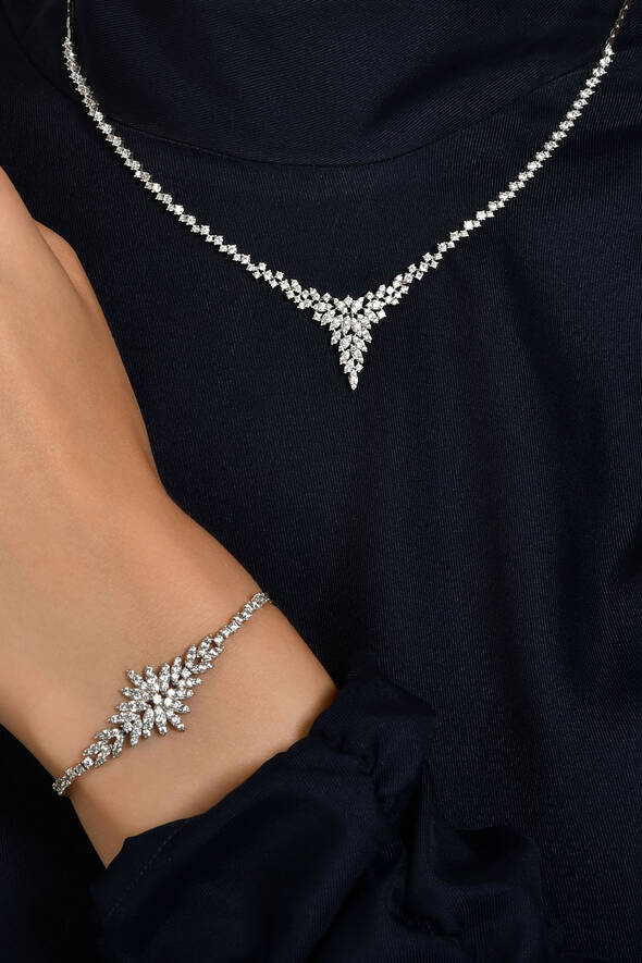 Taşlı Altın Üçlü Set - 2